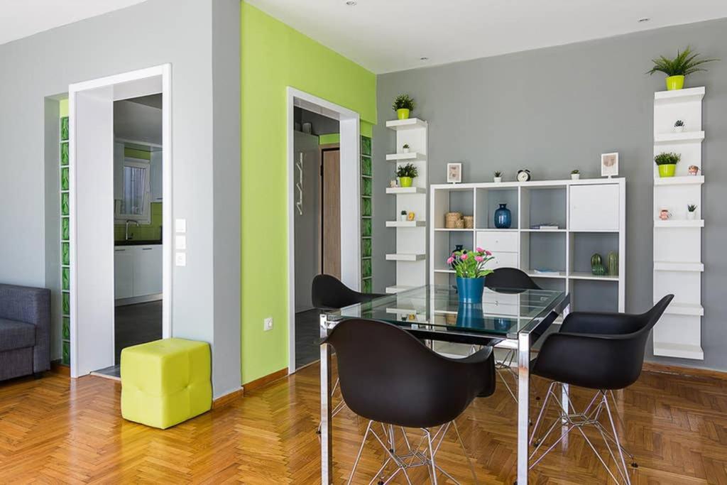 Brand New Stylish 2 Bedroom Apartment เอเธนส์ ภายนอก รูปภาพ